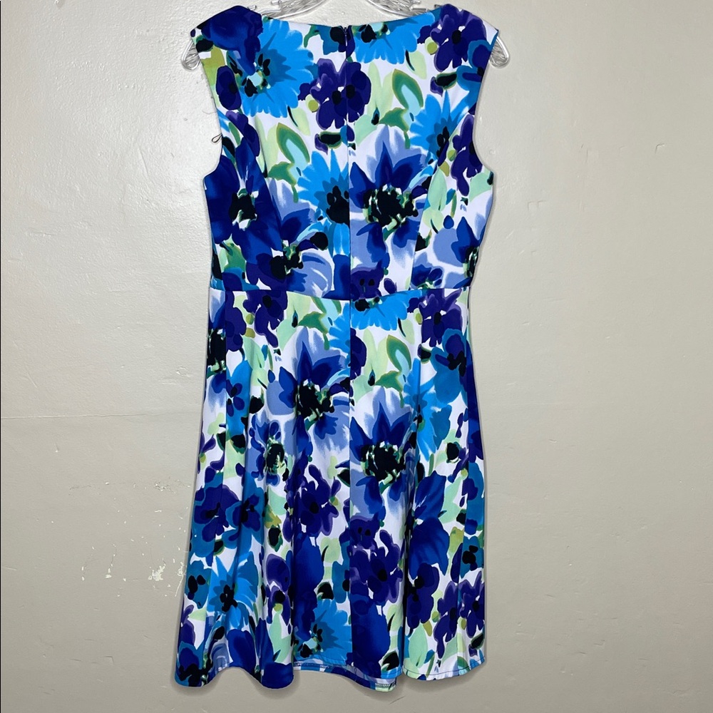 DRESSBARN Purple & Blue Watercolor Floral Empire Waist A-Line Skirt Size 8 - Picture 2 of 11